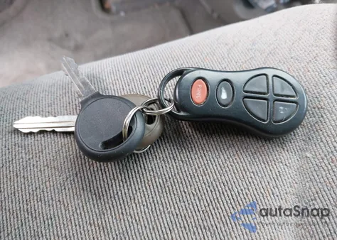 2003 Chrysler Town & Country Ex from USA, damaged, VIN 2C8GP74LX3R147703